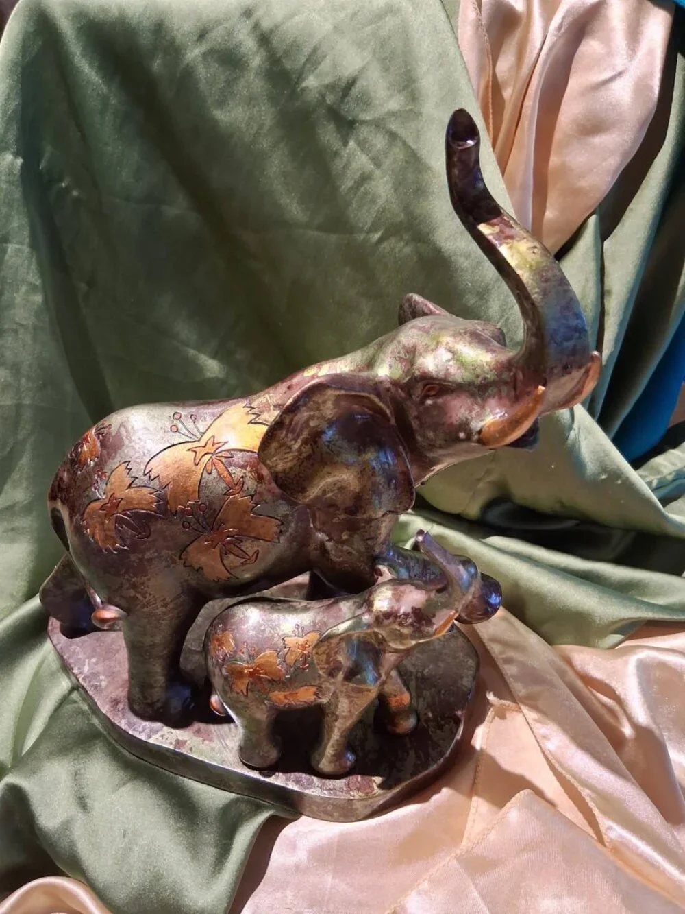 Vintage Turtle King Corp Elephant Family Figurine Mother & Calf Trunk Up Metalli